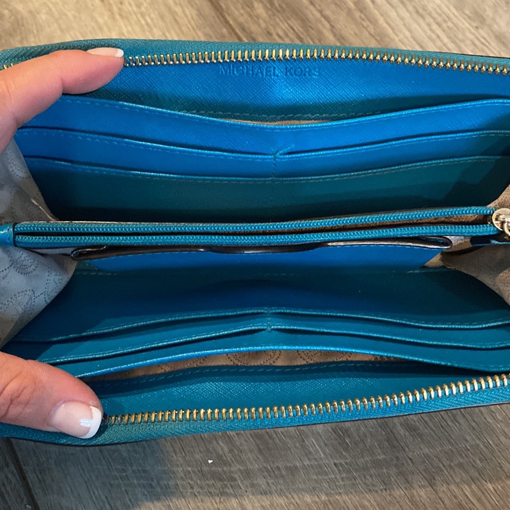 Wallet - Picture 4 of 5
